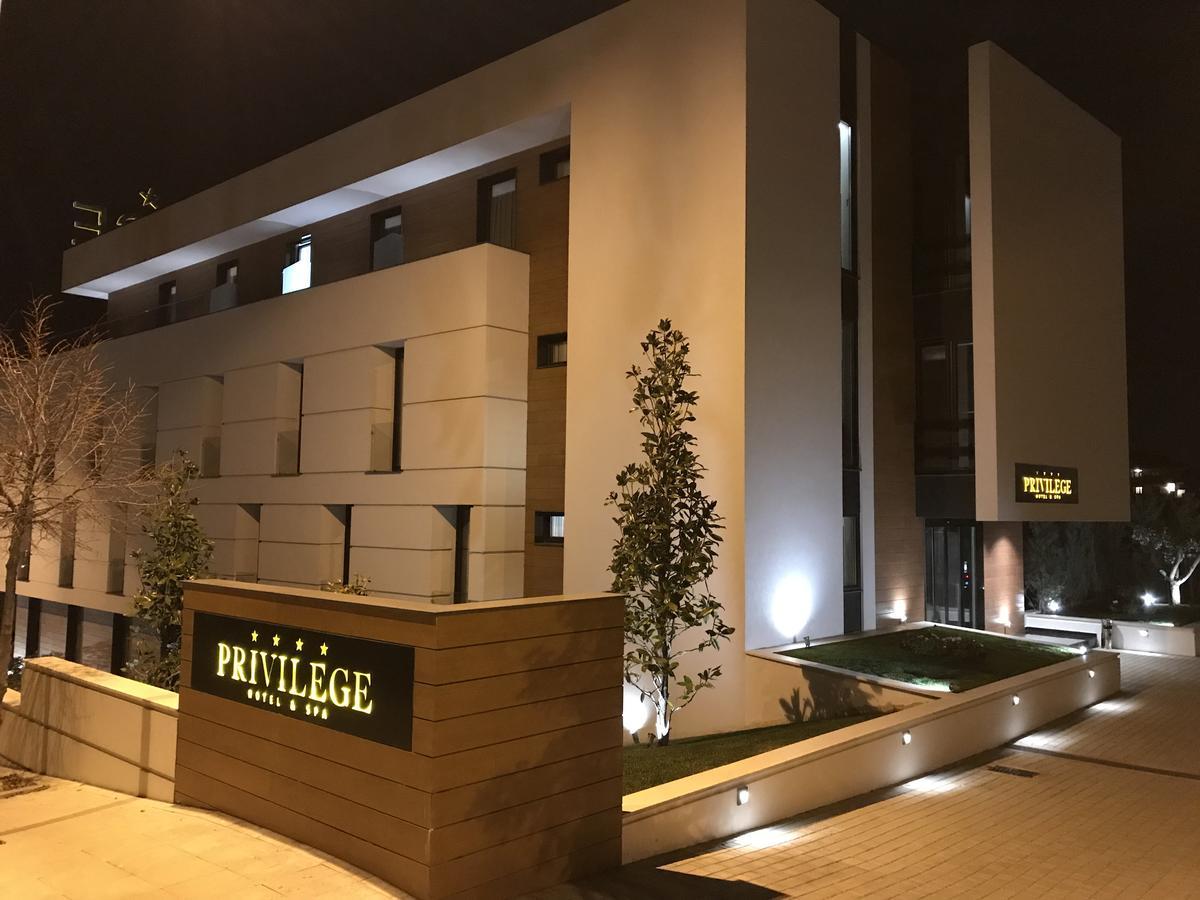 Privilege & Farke e Madhe