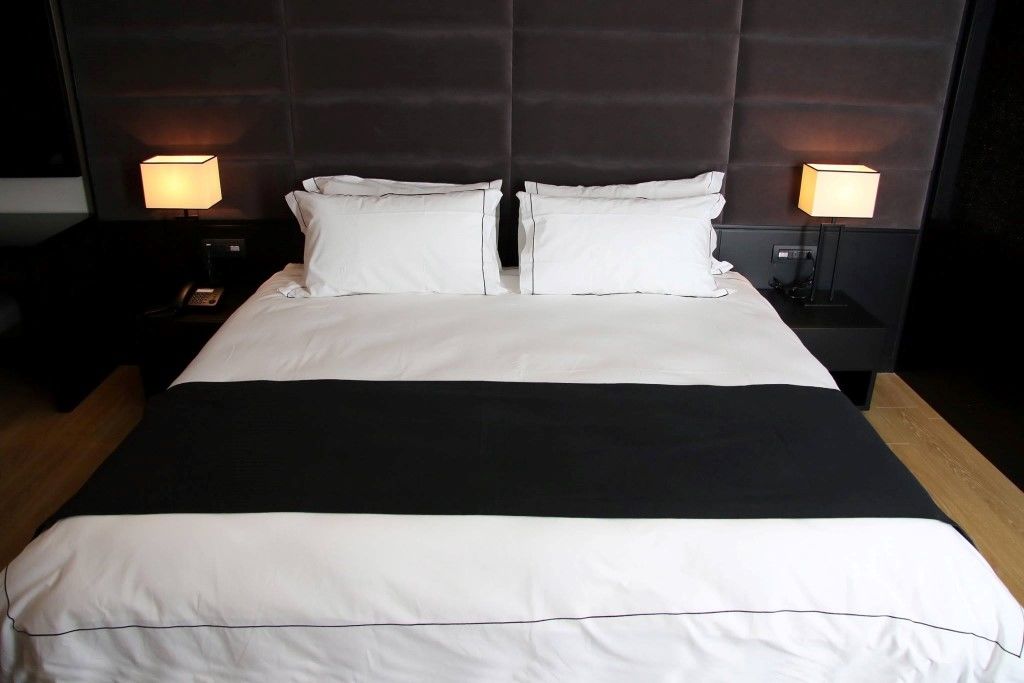 Privilege & 4* Farke e Madhe