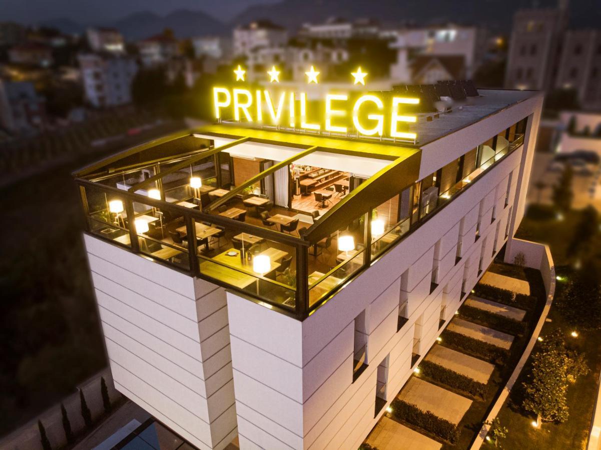 Privilege & Farke e Madhe